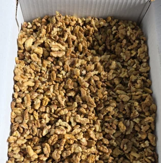 مغز گردو دندانه (شکسته) ایرانی
