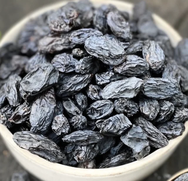 مویز لوکس بدون هسته